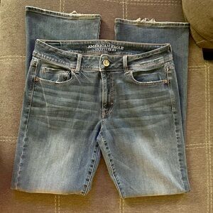 American Eagle Outfitters Women's super stretch kickboot Jeans